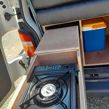 אכסניה Camper For Rent In Albania